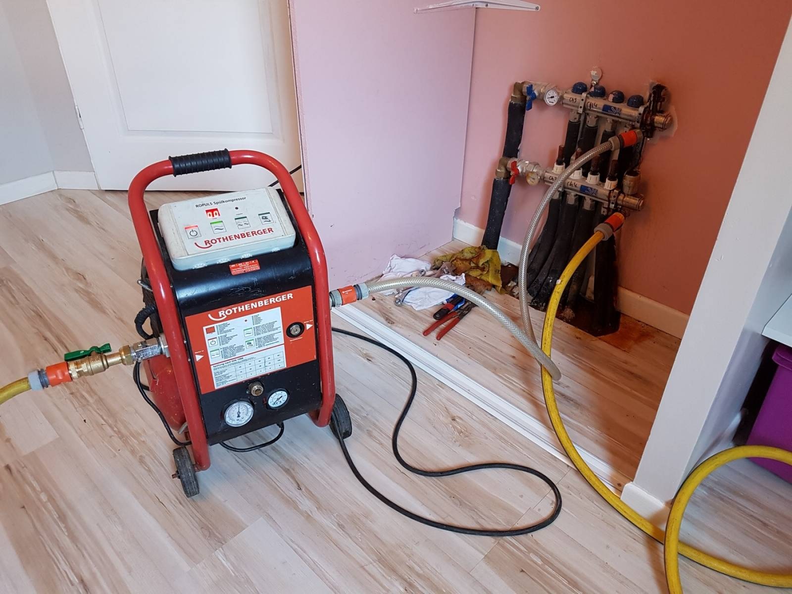 Esenyalı Vaillant Hermetik Şofben Kombi Bakımı